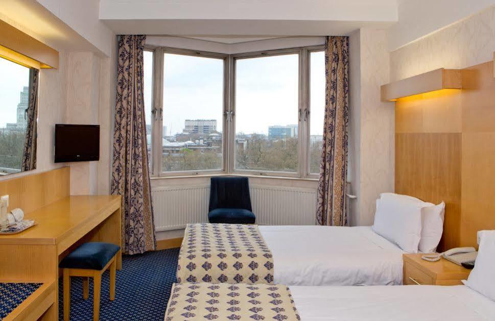 Imperial Hotel Лондон Екстериор снимка